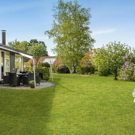 Stunning In With Kitchen * Dronningmolle